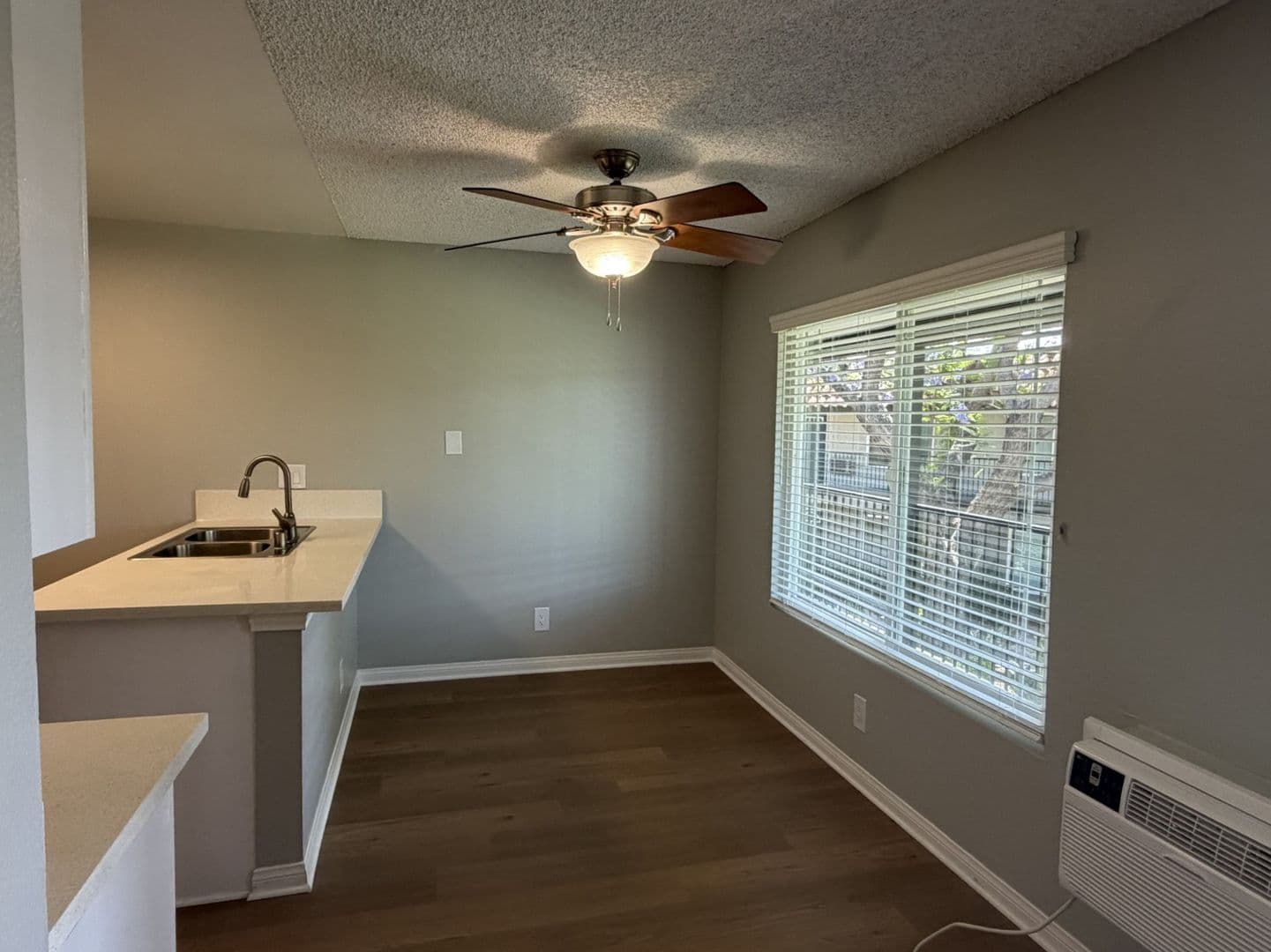 Norwalk Apartment: 12301 Studebaker Road