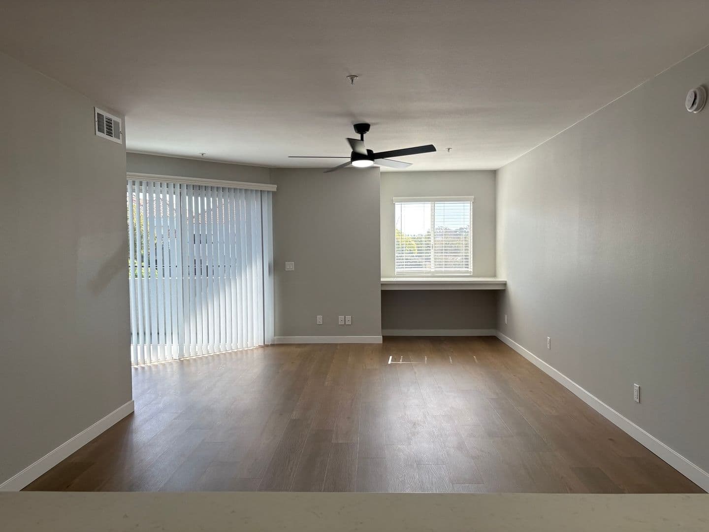 Costa Mesa Apartment: 2855 Pinecreek Drive