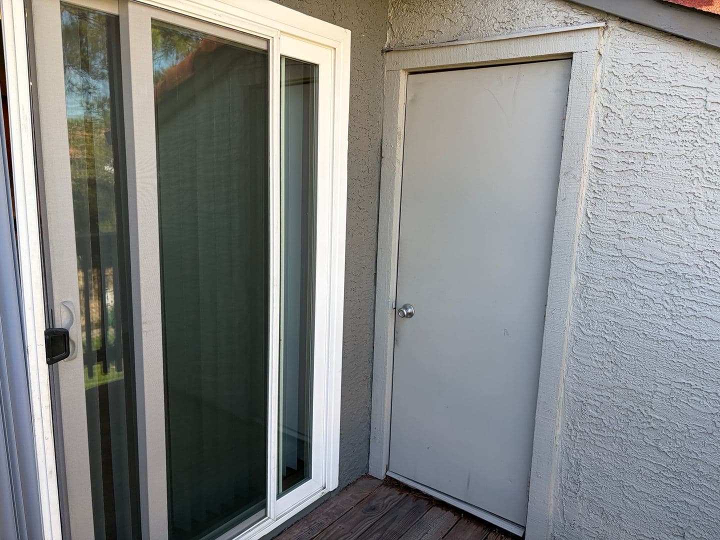 Riverside Apartment: 3957 Pierce Street