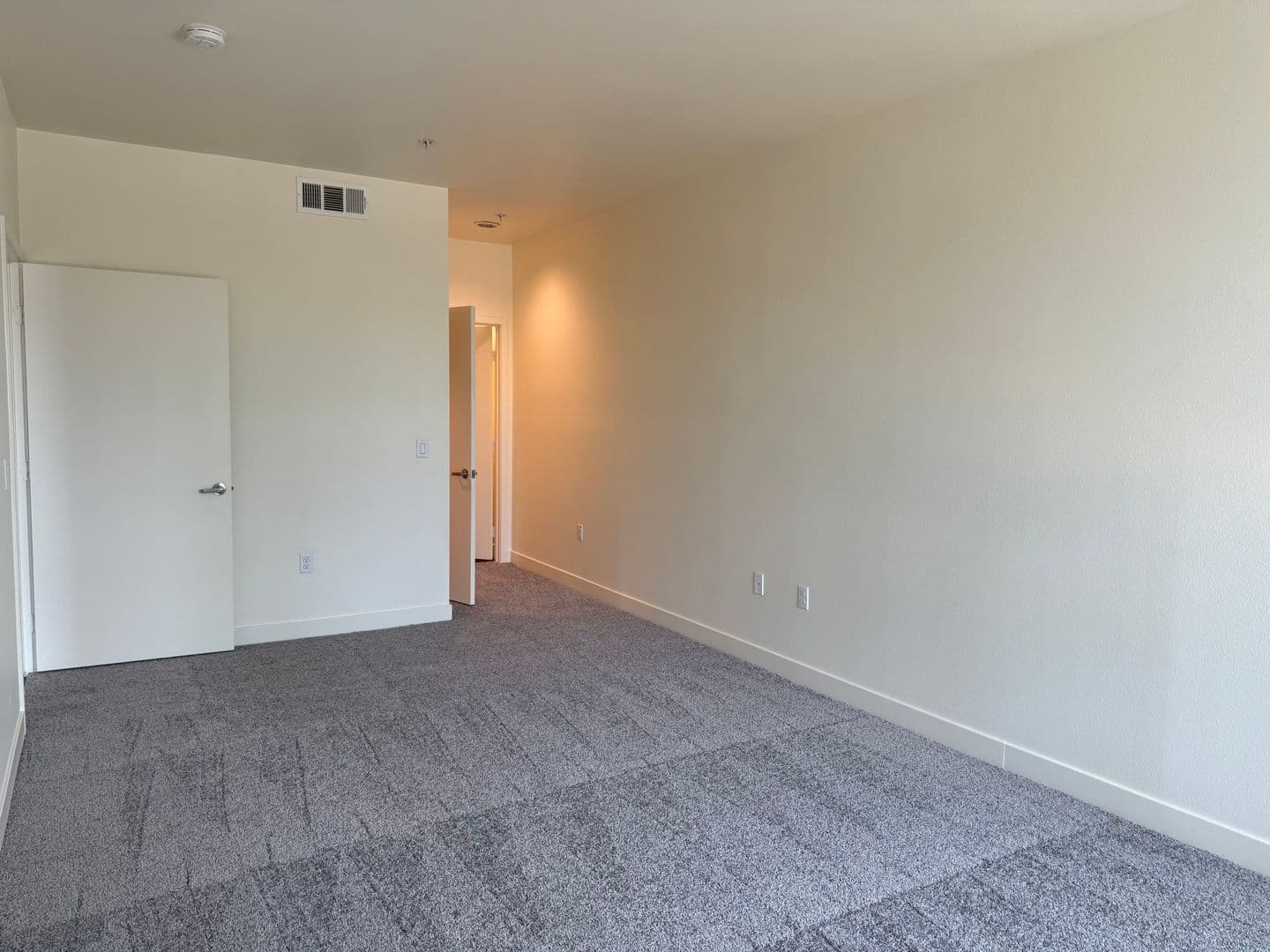 Riverside Apartment: 3050 Mission Inn Avenue
