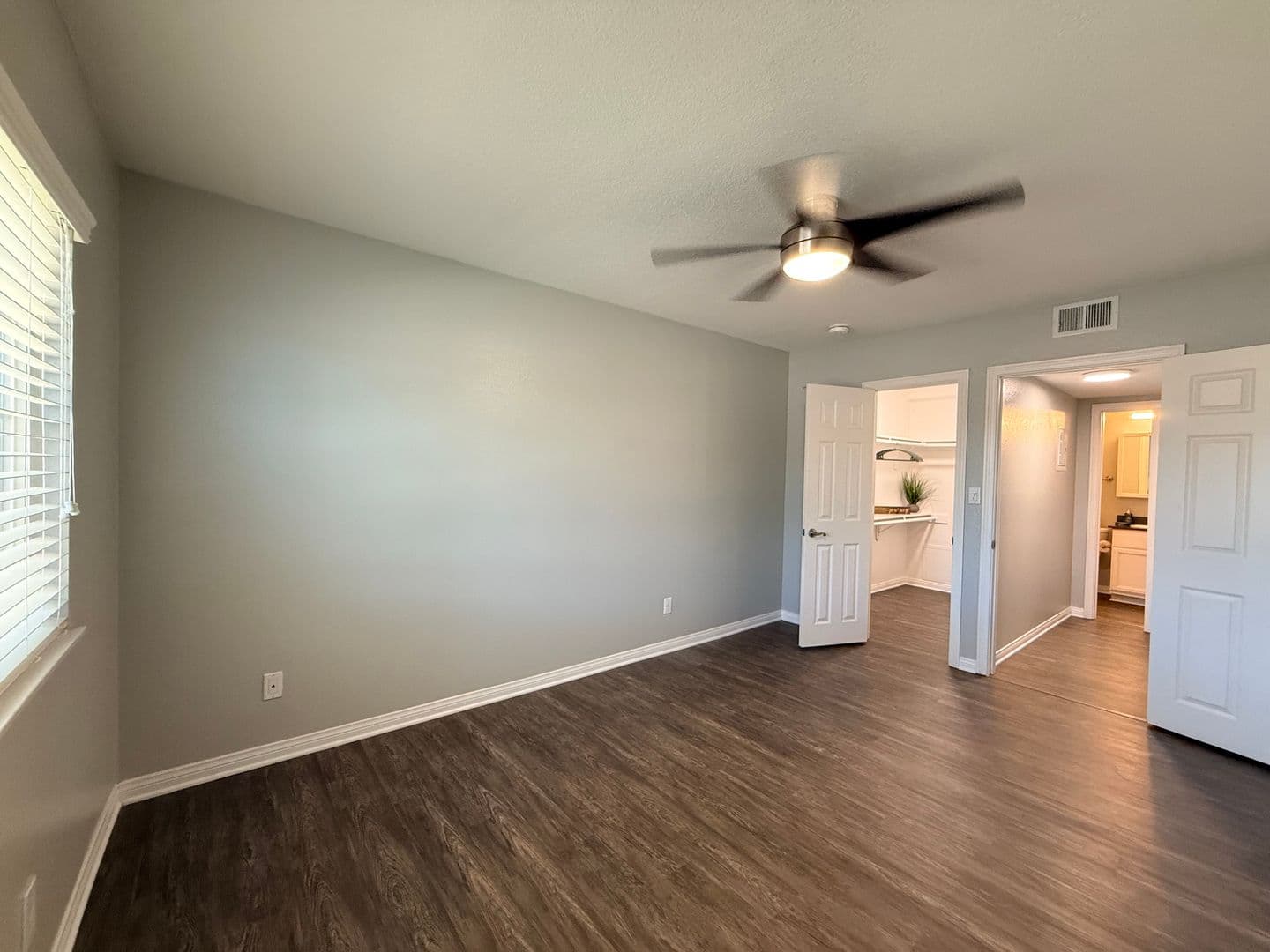 Garden Grove Apartment: 13884 Euclid Avenue