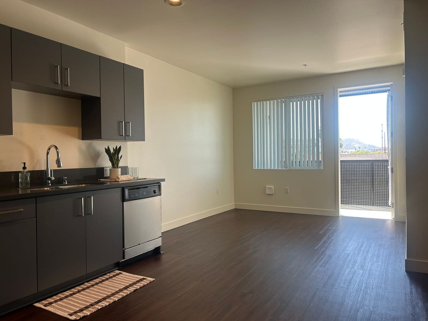 Riverside Apartment: 3050 Mission Inn Avenue