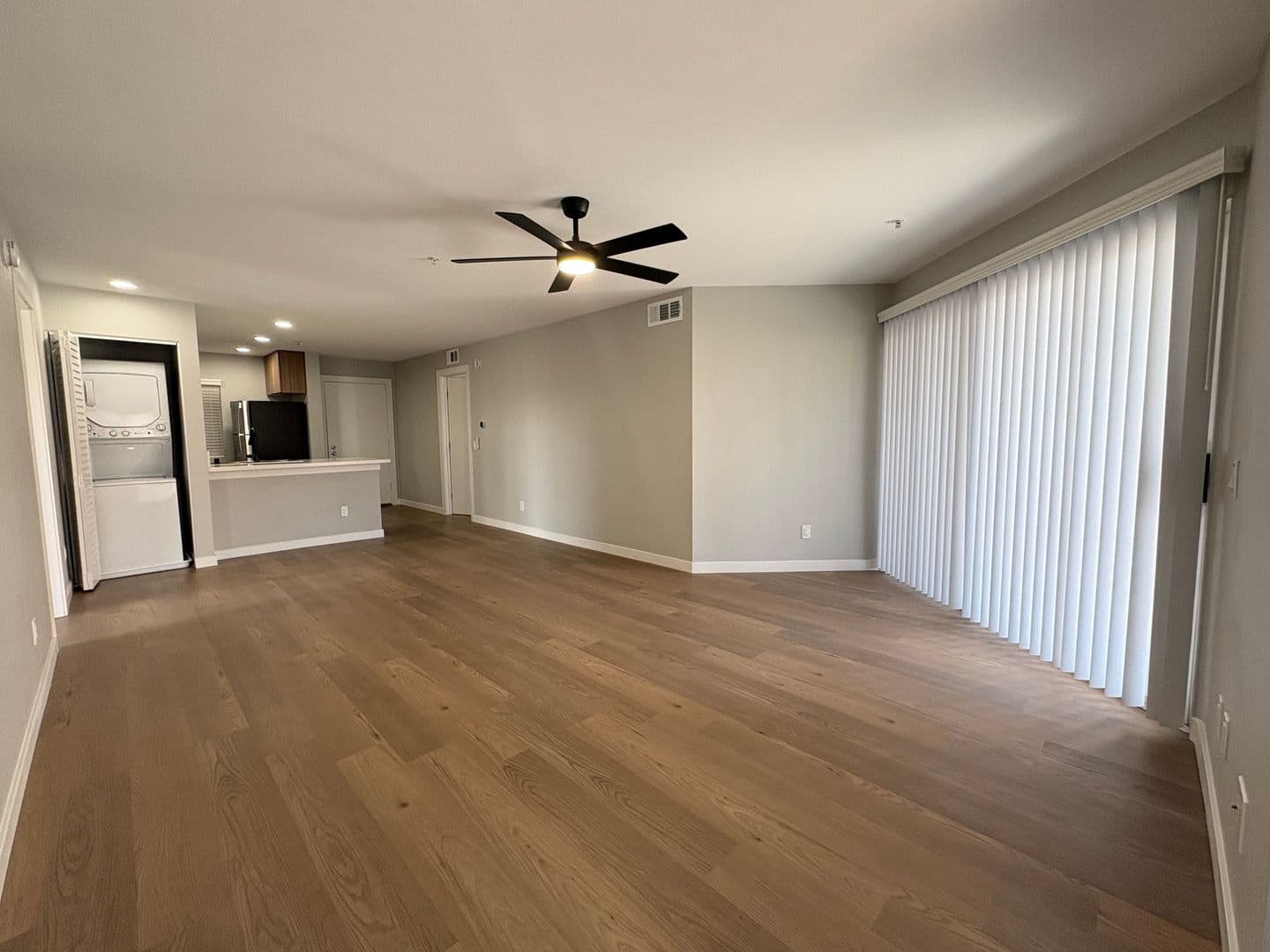 Costa Mesa Apartment: 2855 Pinecreek Drive