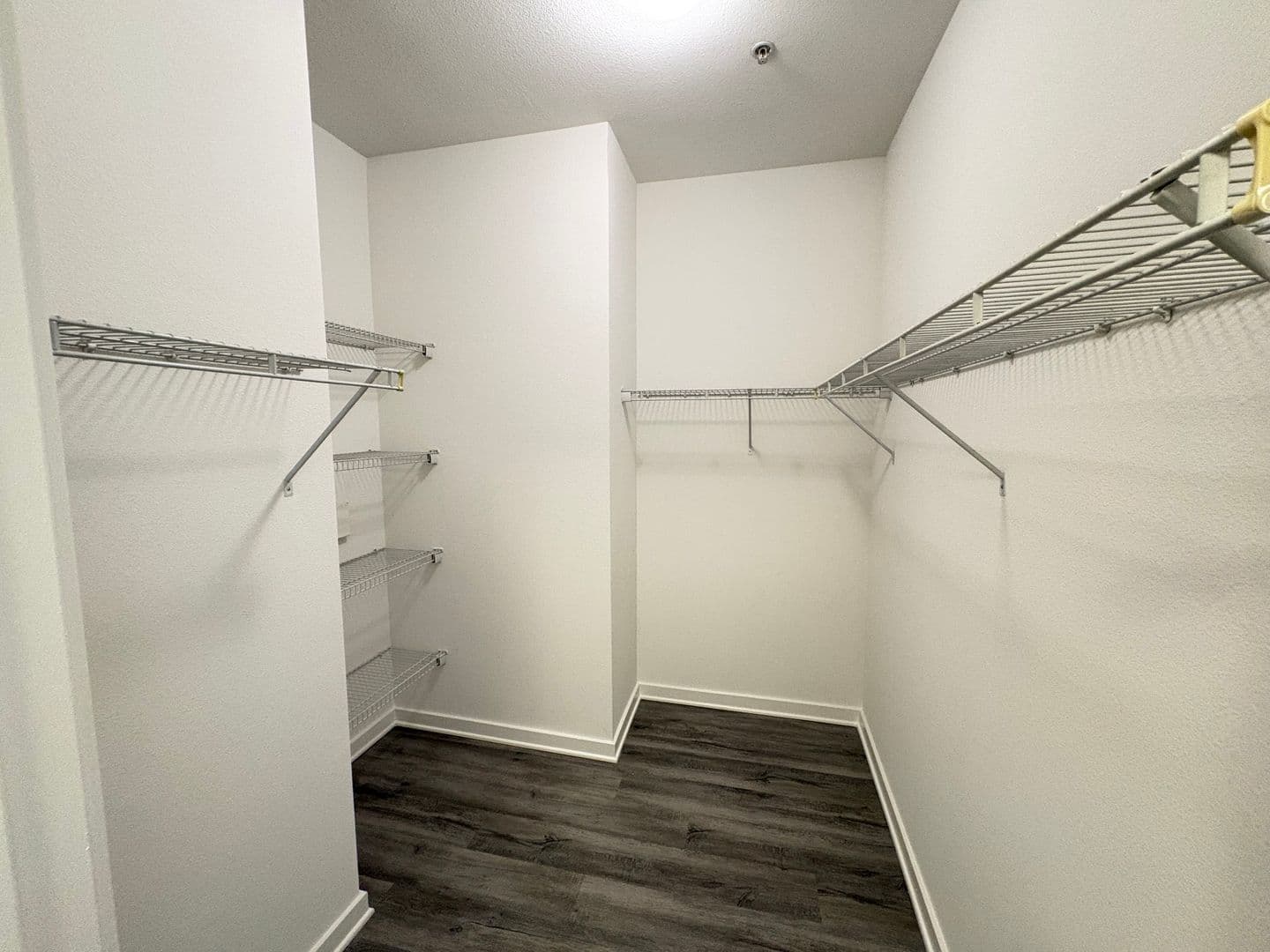 Los Angeles Apartment: 138 North Beaudry Avenue