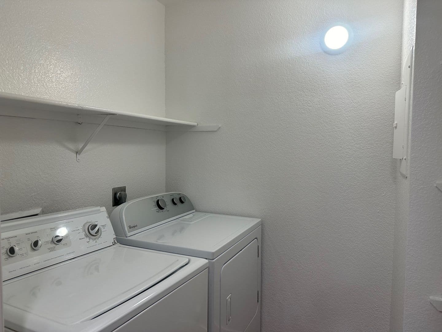 Riverside Apartment: 3957 Pierce Street