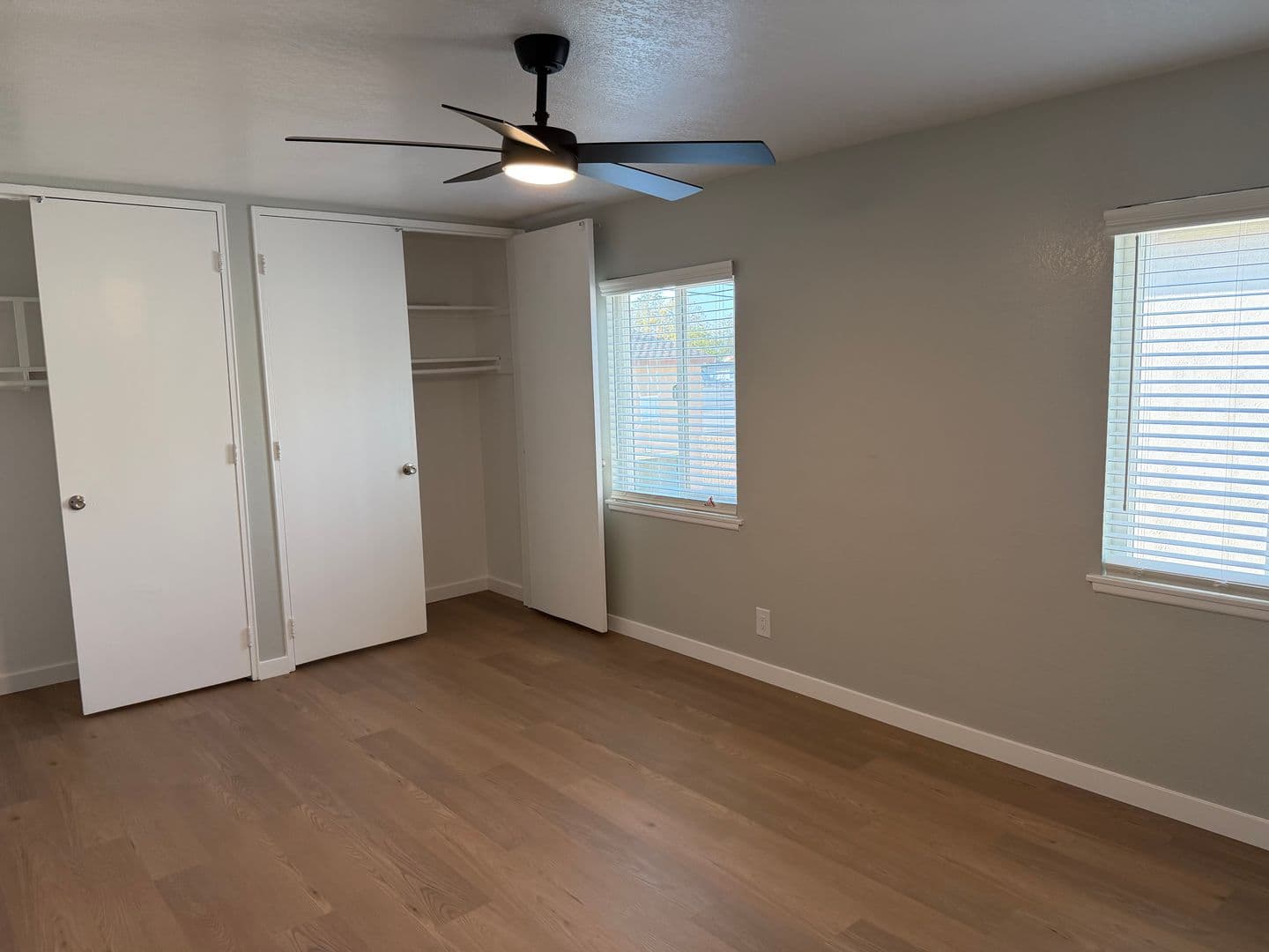 Lakewood Apartment: 4907 1/4 Hayter Avenue