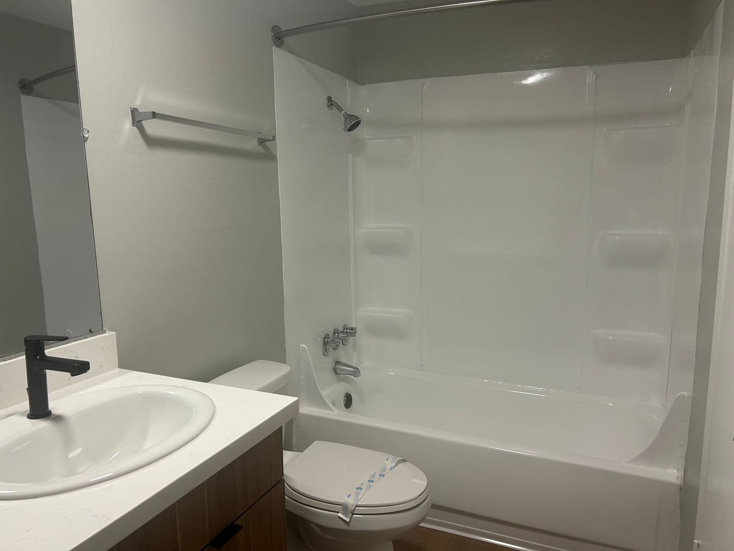Santa Ana Apartment: 811 S. Fairview