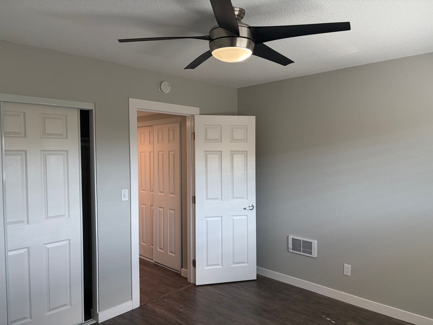 Anaheim Apartment: 120 S. Grand Avenue