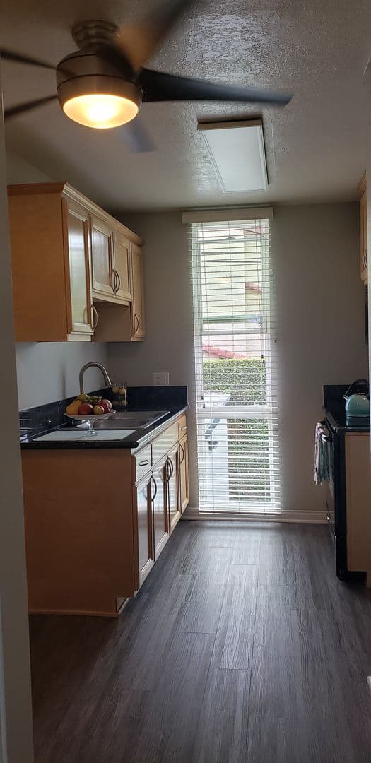 La Habra Apartment: 600 N. Harbor Blvd.