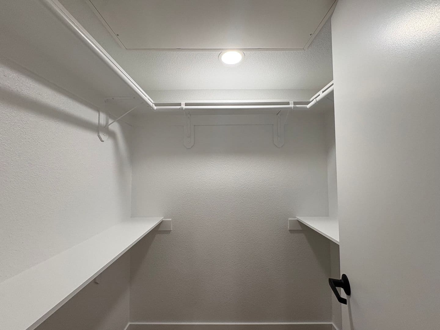 Costa Mesa Apartment: 2855 Pinecreek Drive