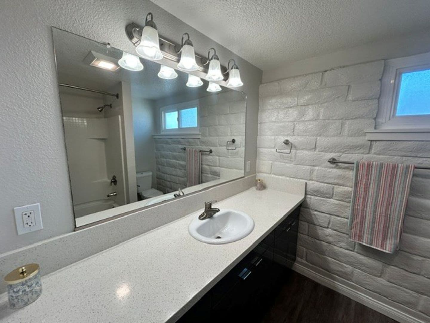 Montclair Apartment: 9550 Fremont Avenue