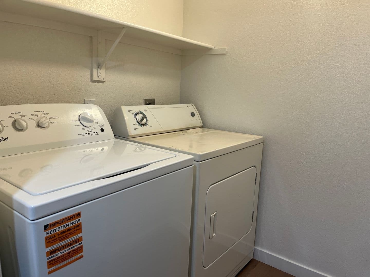 Riverside Apartment: 3957 Pierce Street