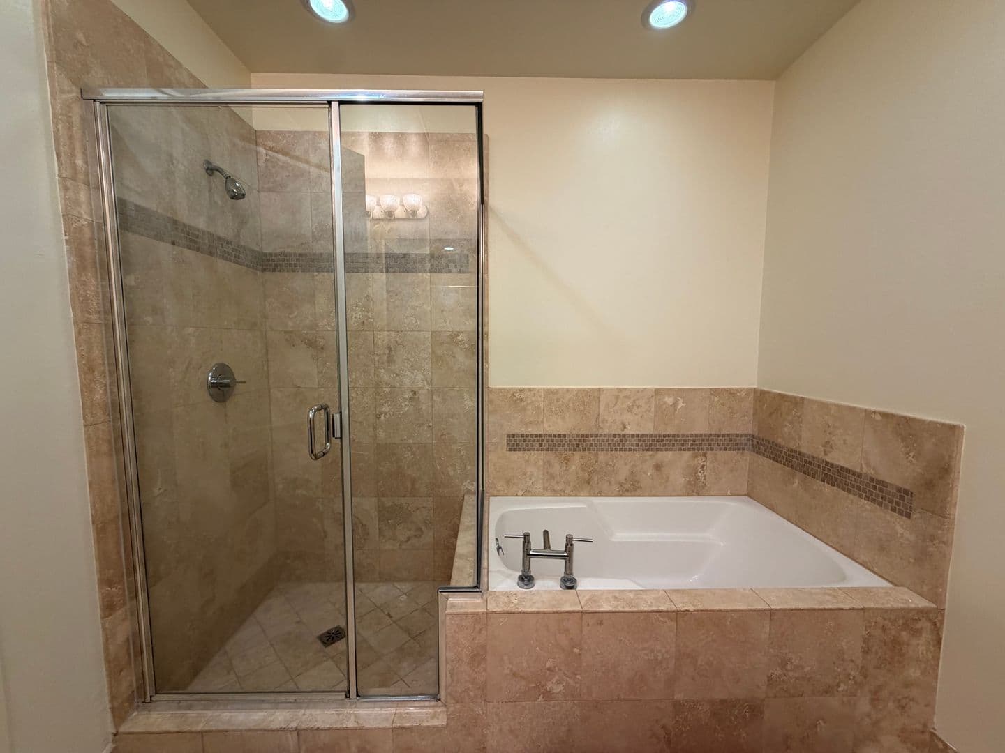 Irvine Apartment: 2300 Dupont Drive