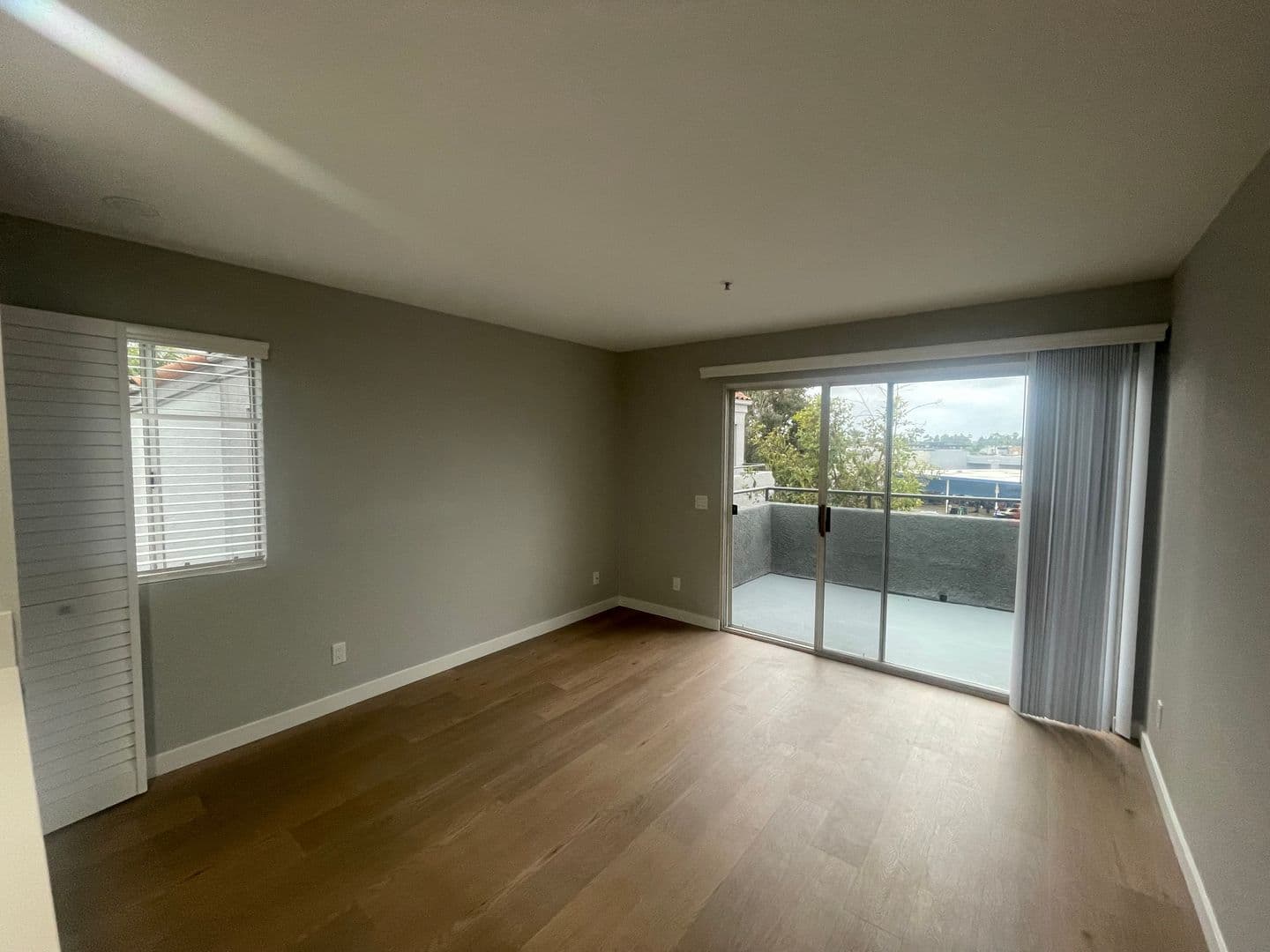 Costa Mesa Apartment: 2855 Pinecreek Drive