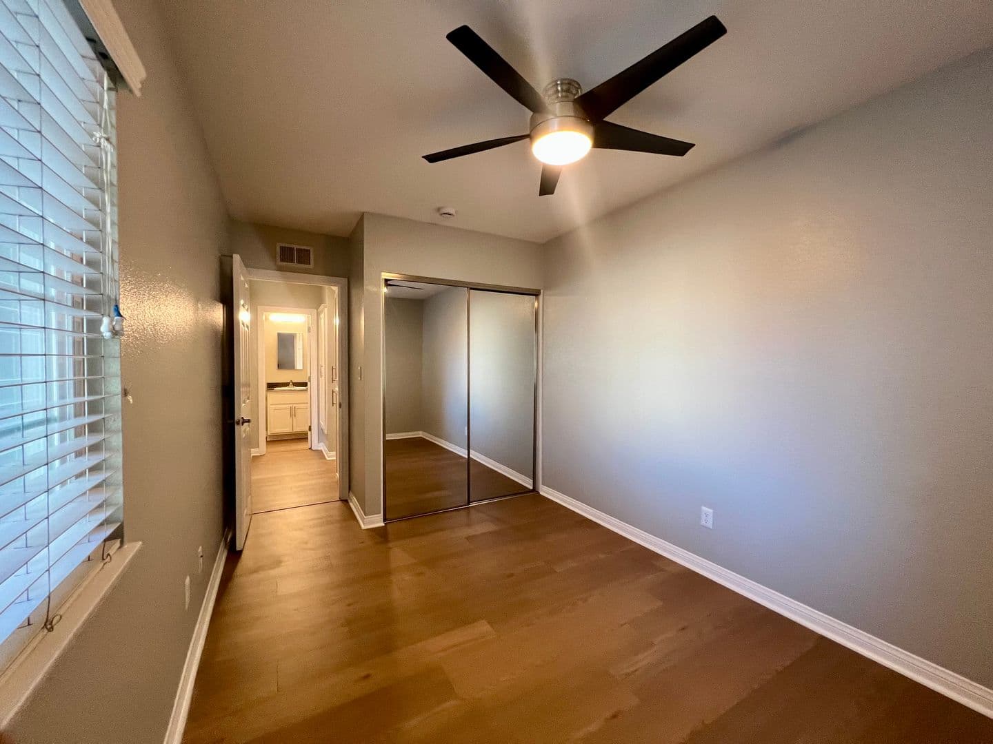 Garden Grove Apartment: 13884 Euclid Avenue