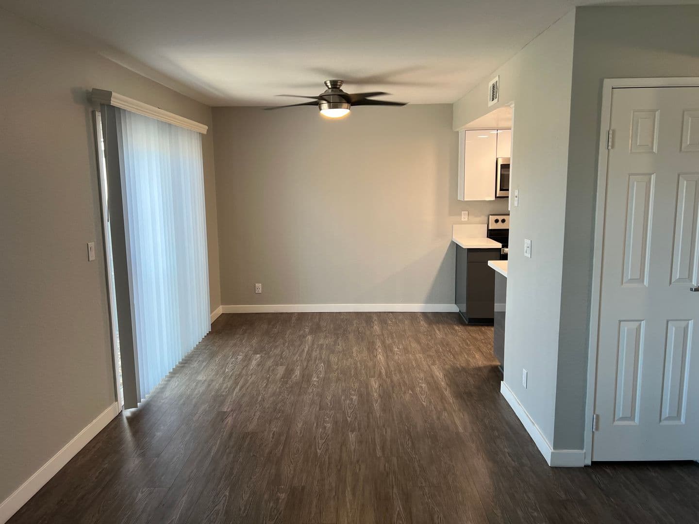 Riverside Apartment: 3957 Pierce Street