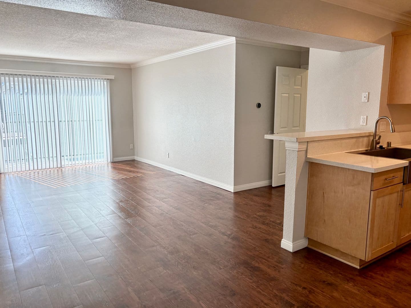 Anaheim Apartment: 2970 W. Orange Avenue