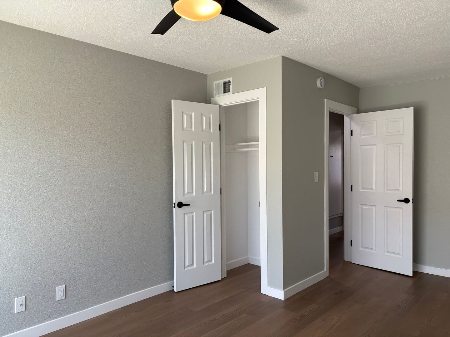 Anaheim Apartment: 730 S. Beach Blvd.