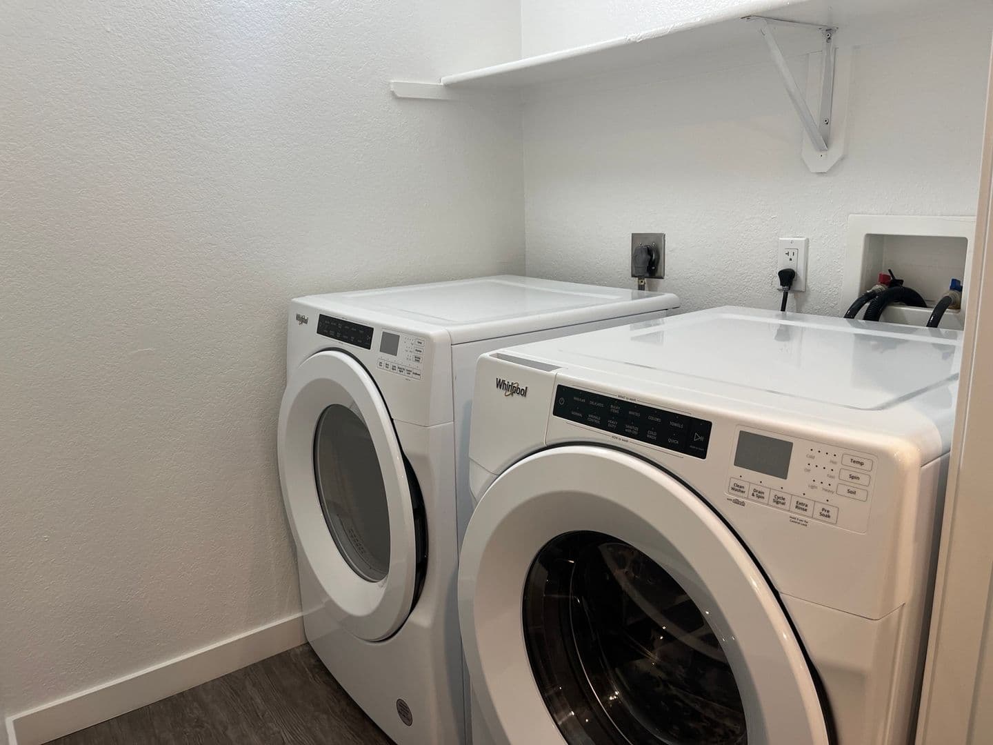 Riverside Apartment: 3957 Pierce Street