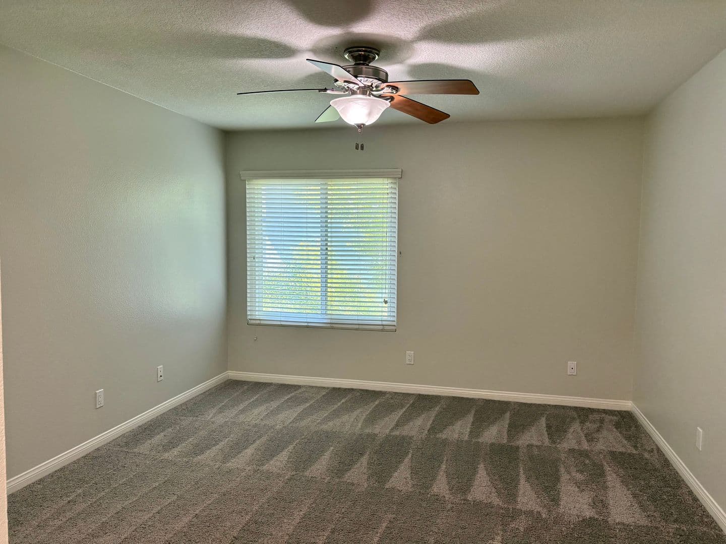 Anaheim Apartment: 2970 W. Orange Avenue