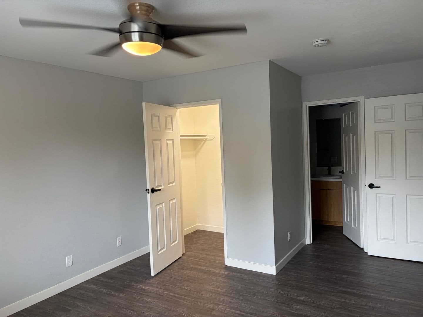 Riverside Apartment: 3957 Pierce Street