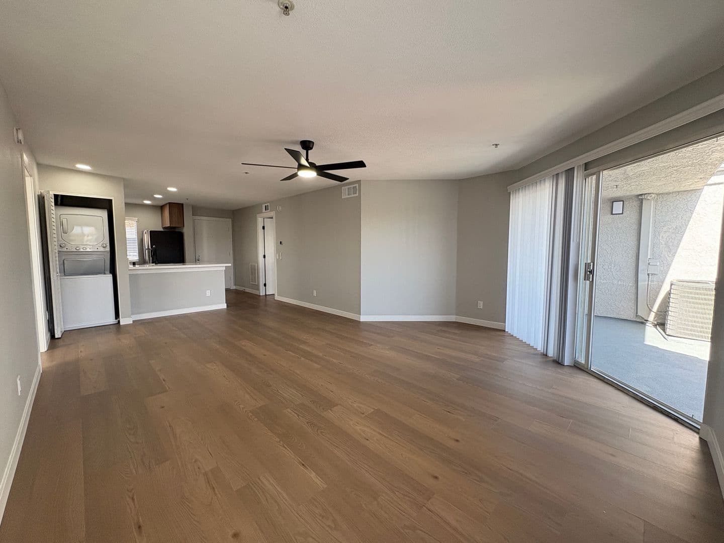 Costa Mesa Apartment: 2855 Pinecreek Drive
