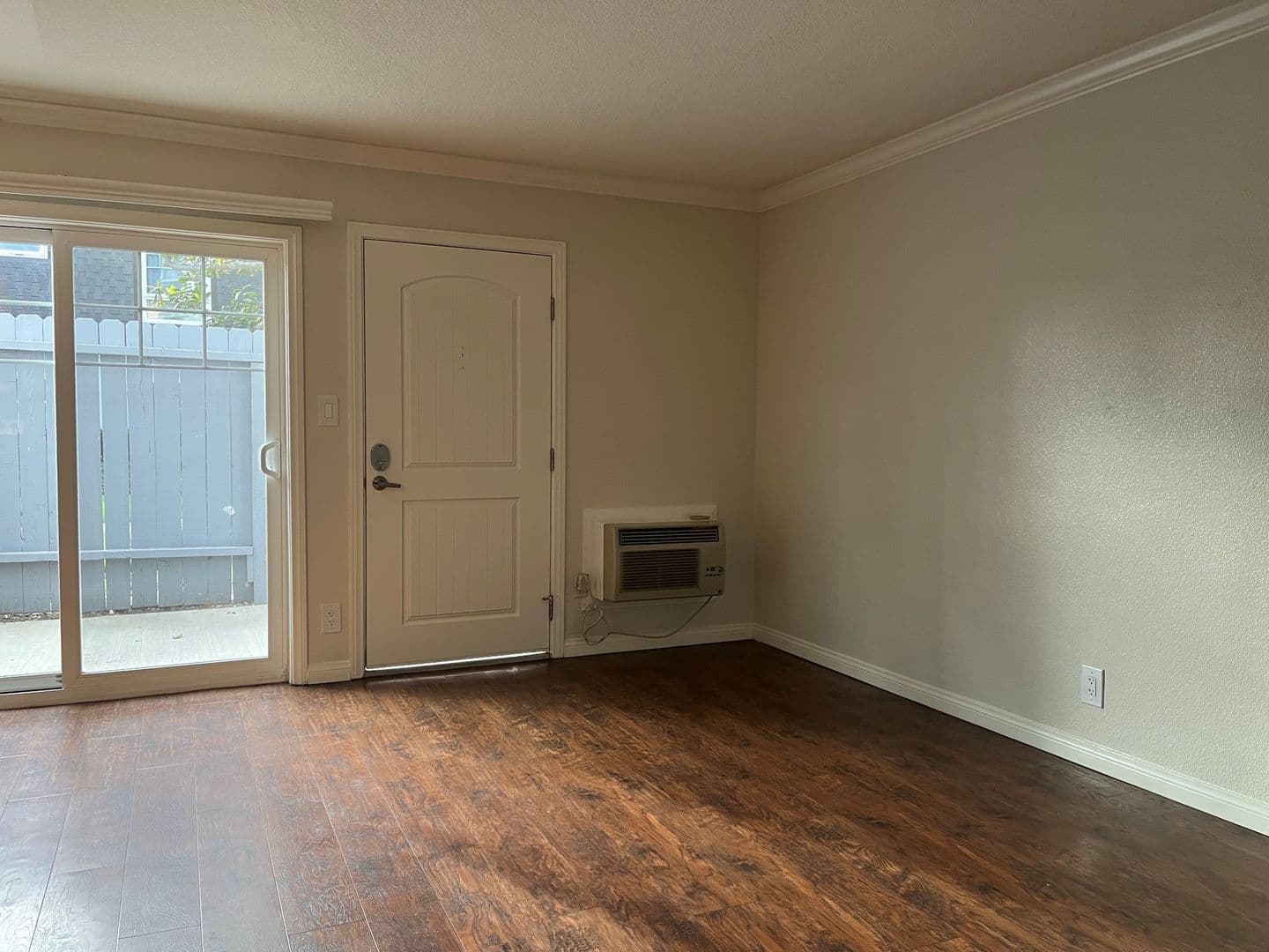 Fullerton Apartment: 1375 W. Valencia Drive