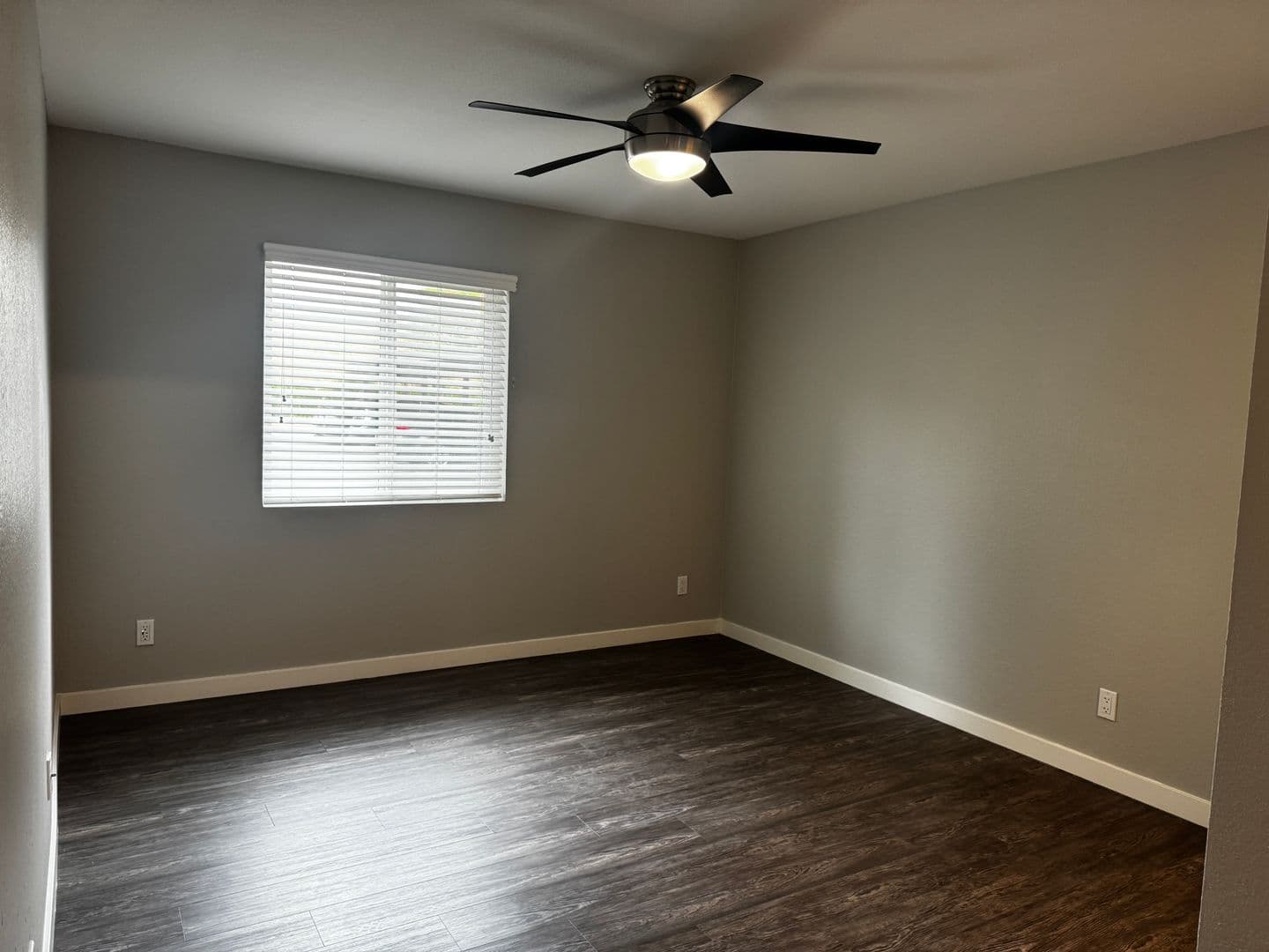Riverside Apartment: 3957 Pierce Street