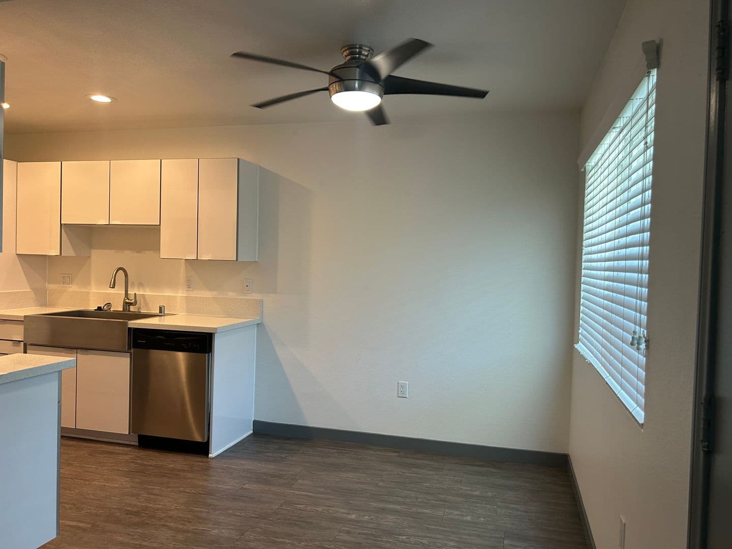 Fullerton Apartment: 2656 Associated Road