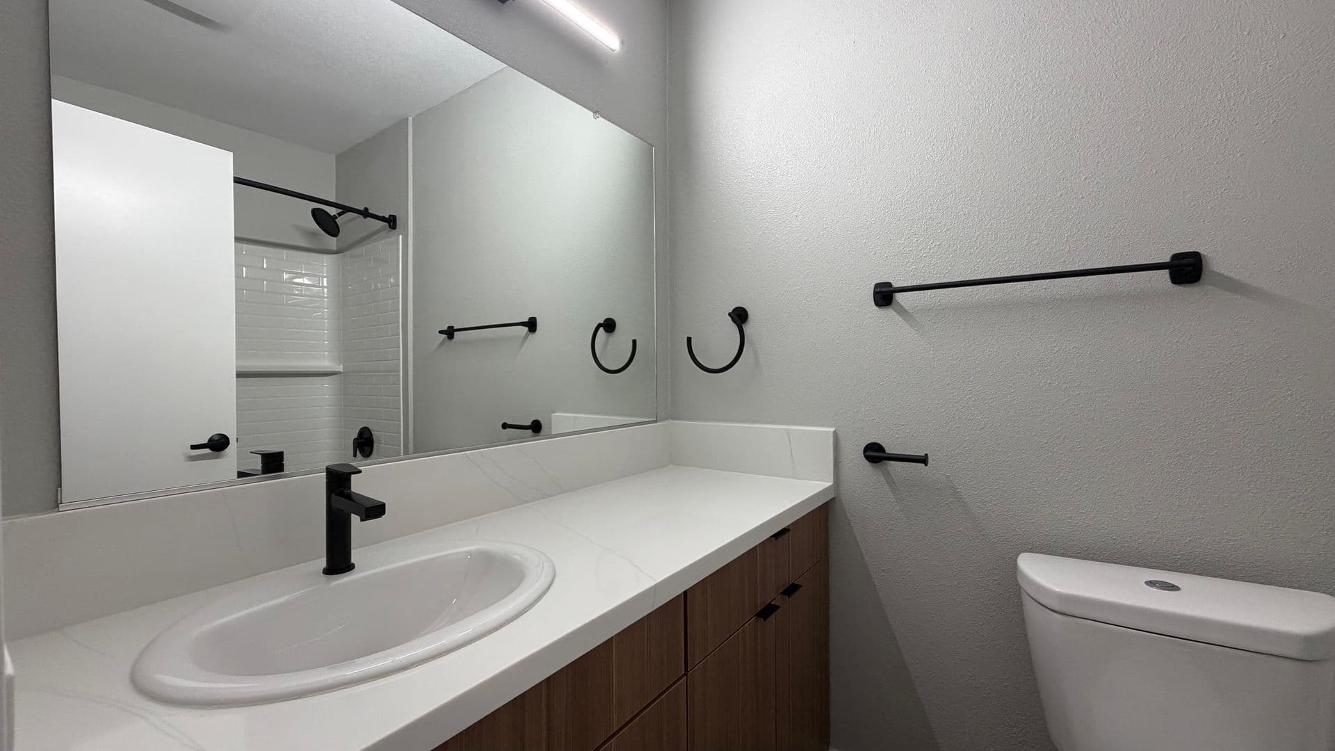 Santa Ana Apartment: 805 W. Stevens Avenue