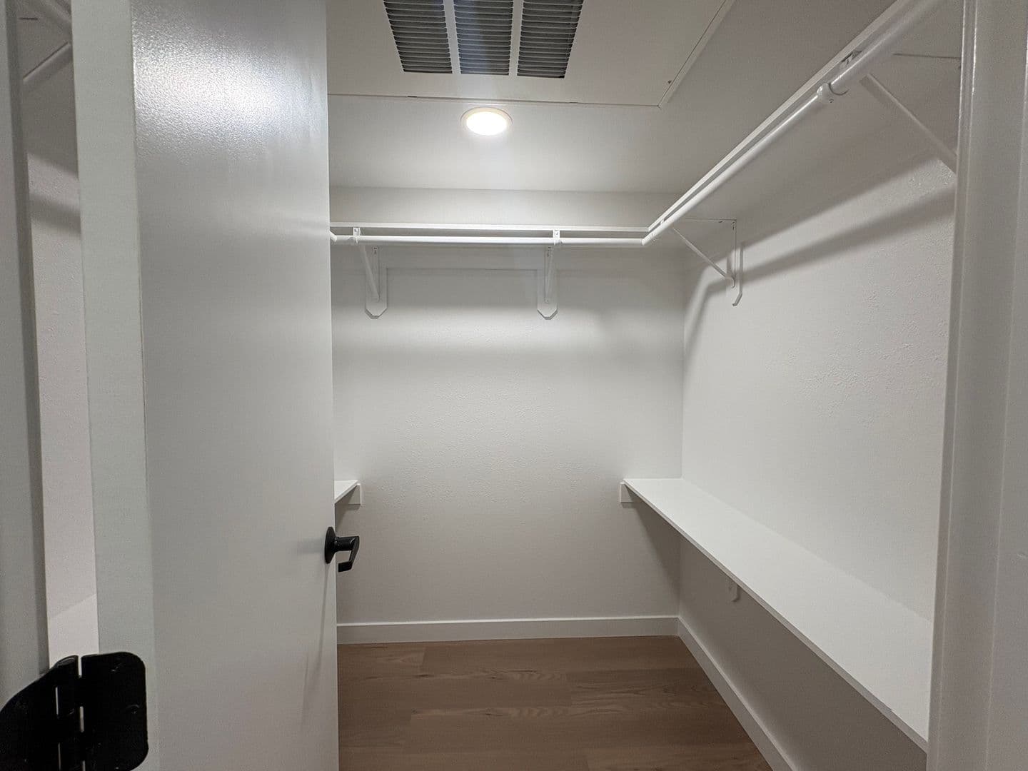 Costa Mesa Apartment: 2855 Pinecreek Drive