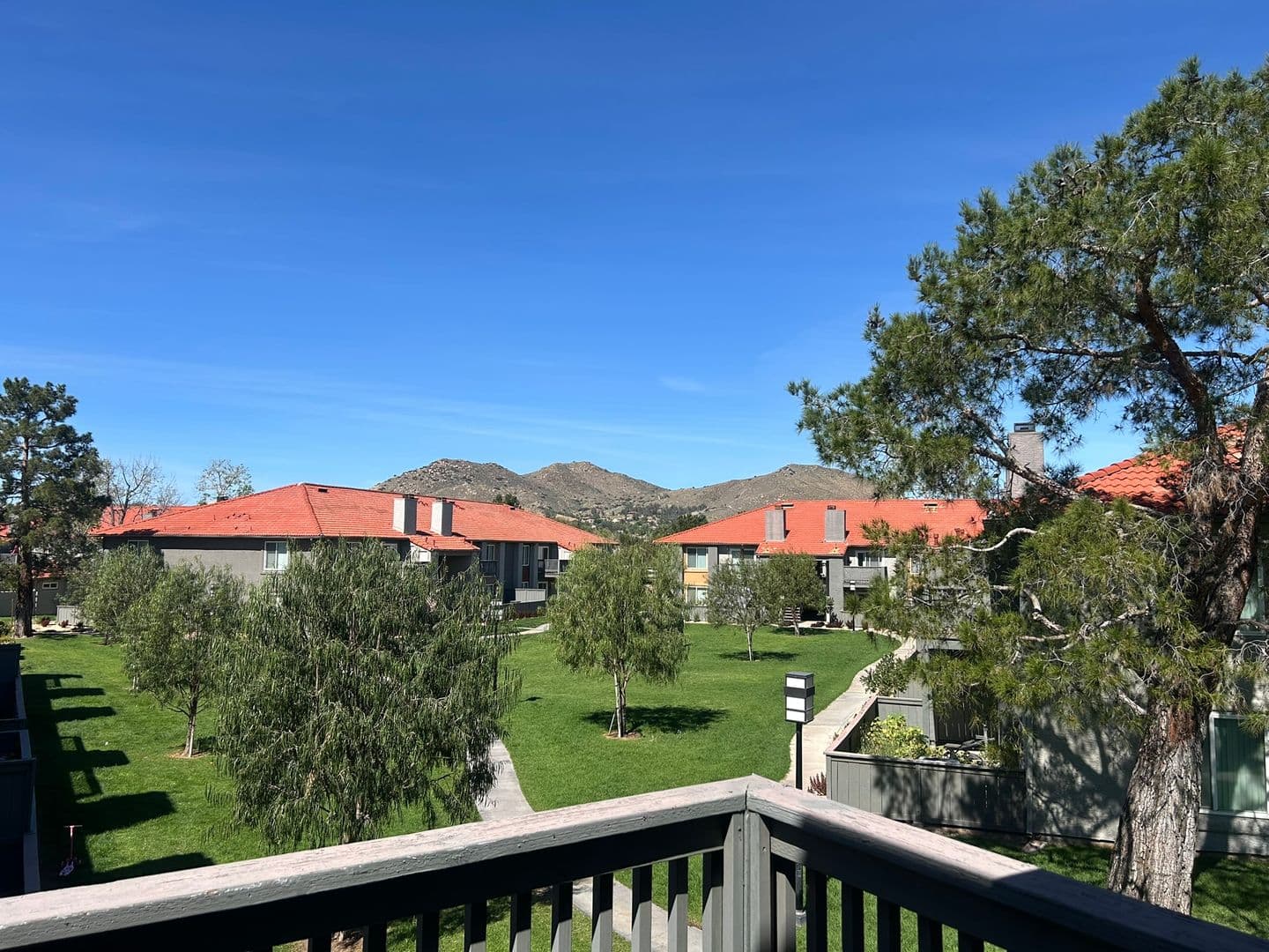 Riverside Apartment: 3957 Pierce Street