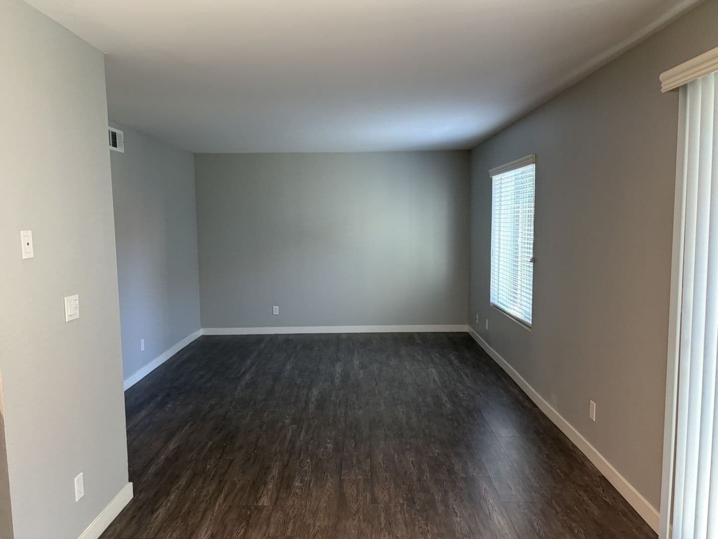 Riverside Apartment: 3957 Pierce Street
