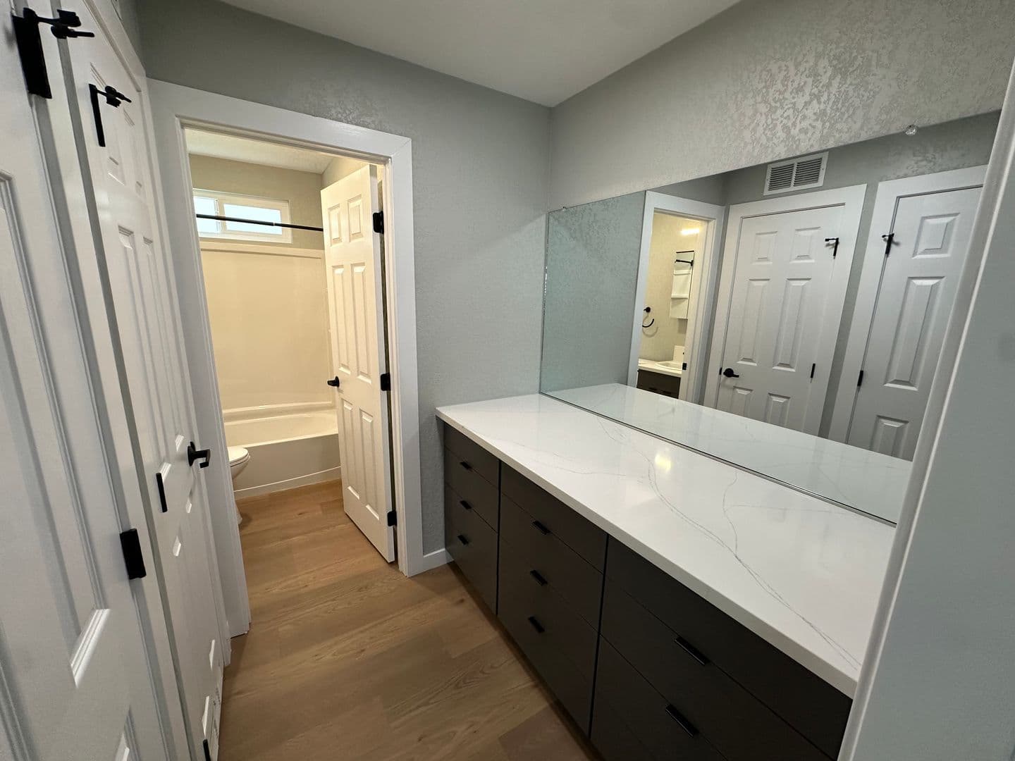 Lakewood Apartment: 4907 1/4 Hayter Avenue