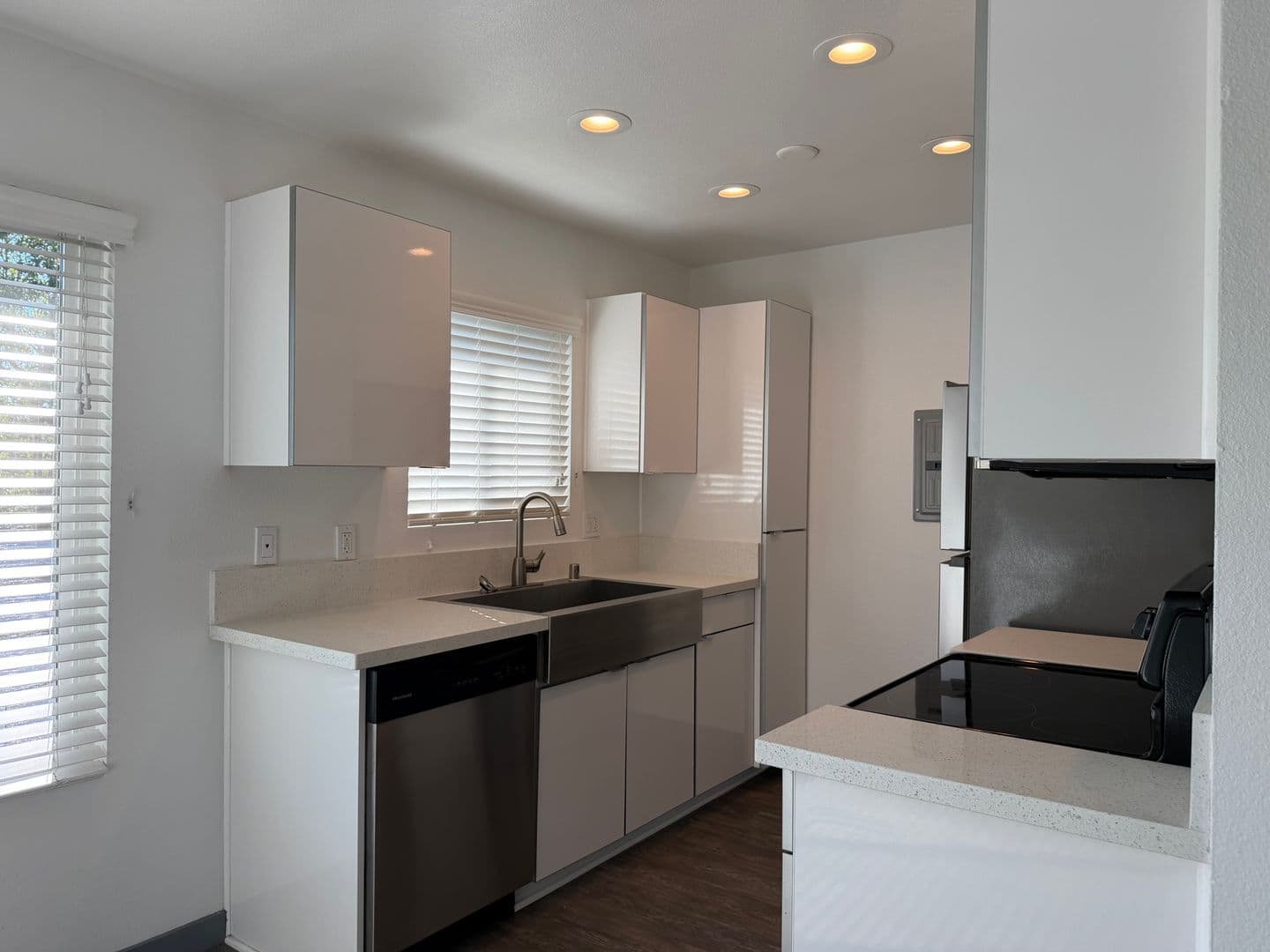 Fullerton Apartment: 2656 Associated Road