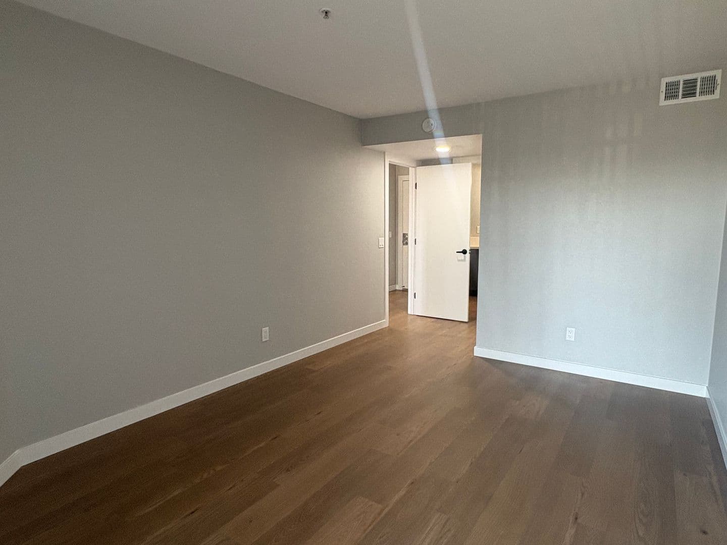 Costa Mesa Apartment: 2855 Pinecreek Drive