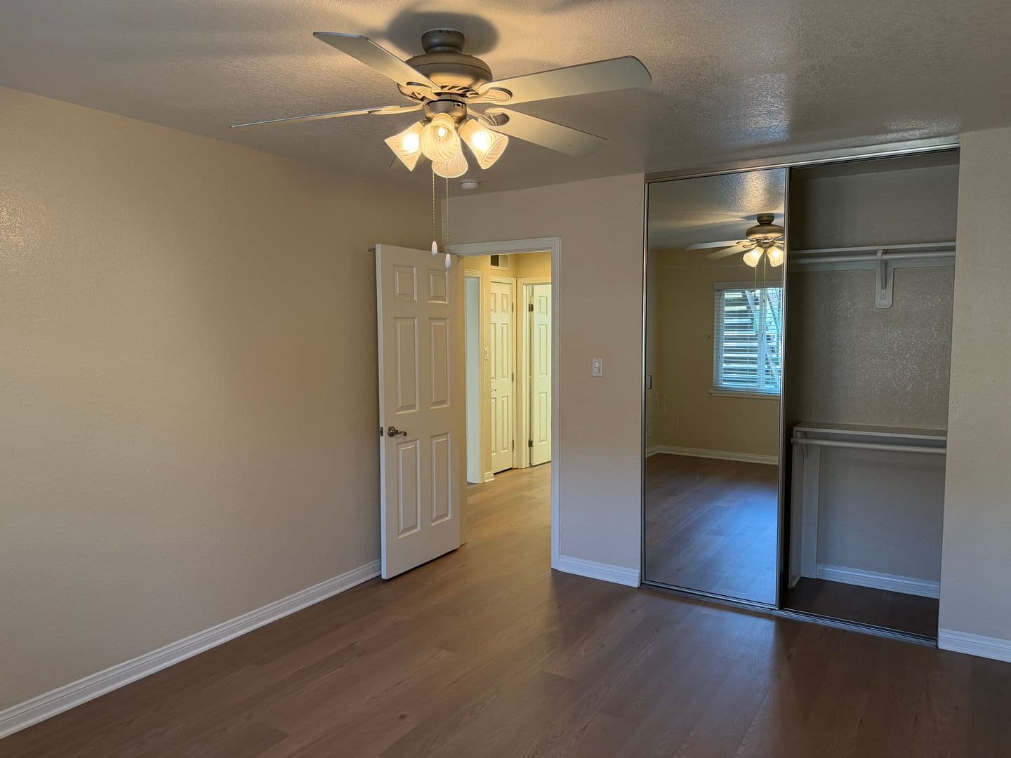 Lakewood Apartment: 4907 1/4 Hayter Avenue