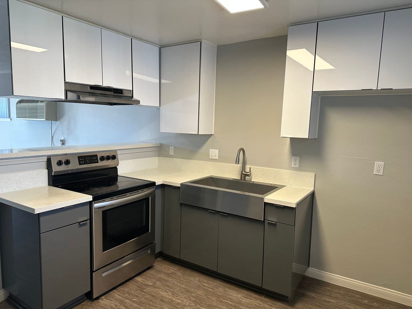 Santa Ana Apartment: 811 S. Fairview