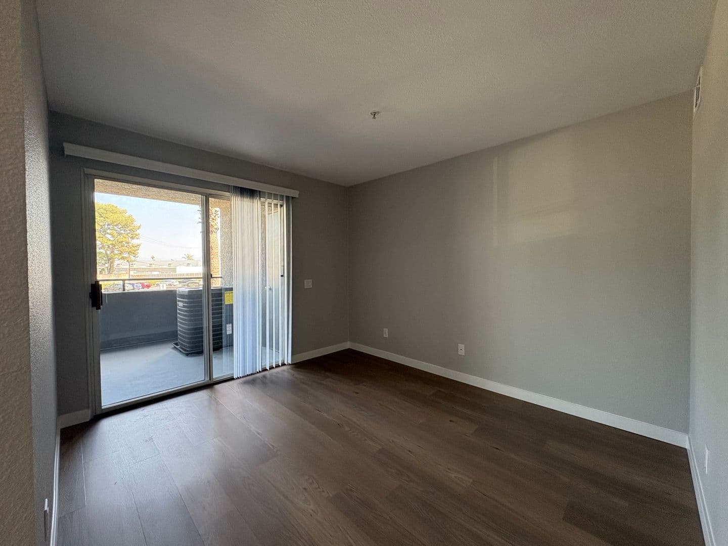 Costa Mesa Apartment: 2855 Pinecreek Drive