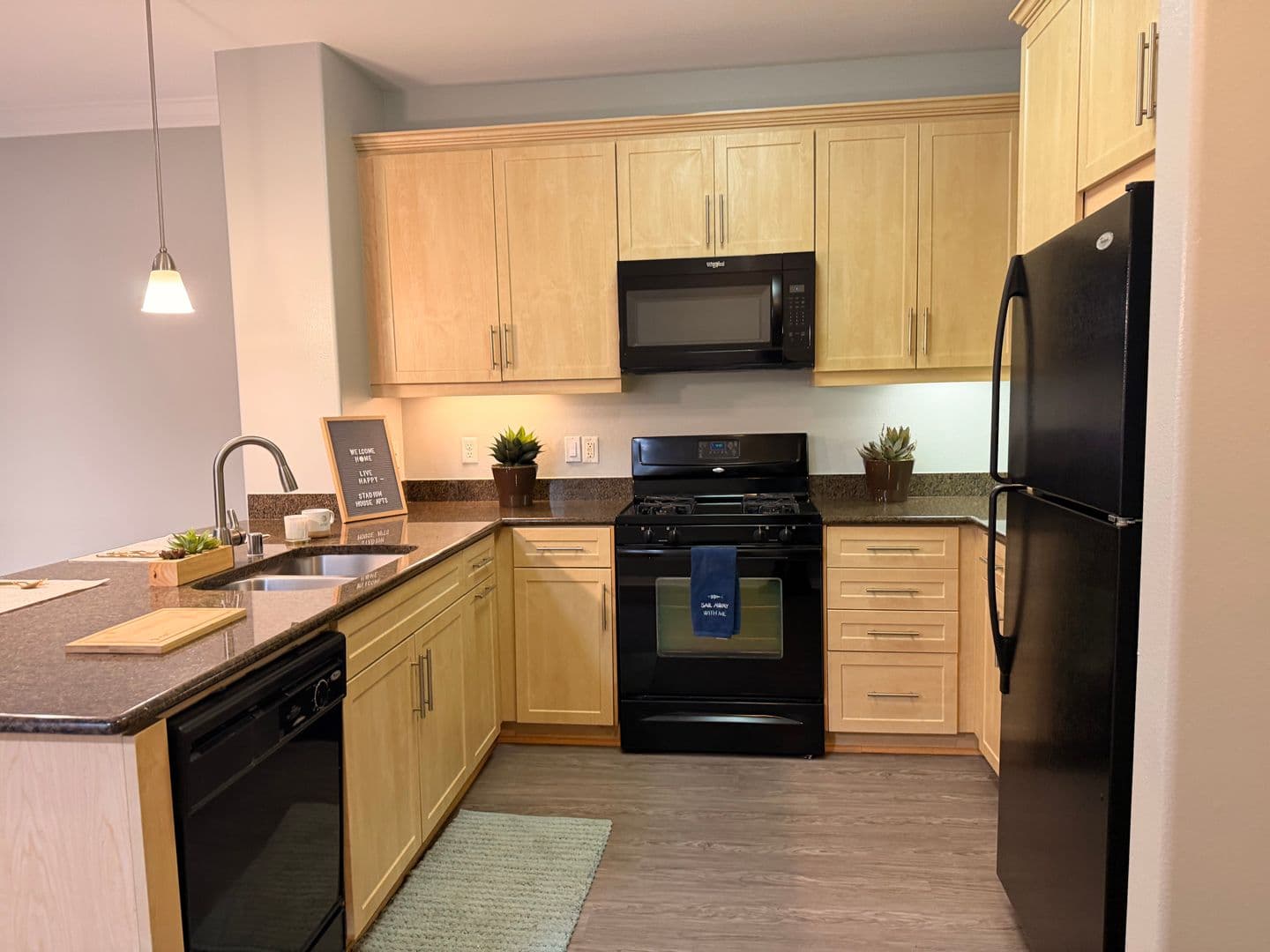 Anaheim Apartment: 2100 E. Katella Avenue