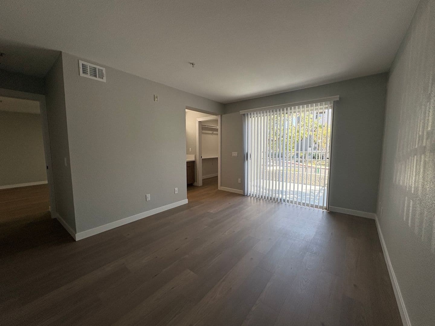 Costa Mesa Apartment: 2855 Pinecreek Drive