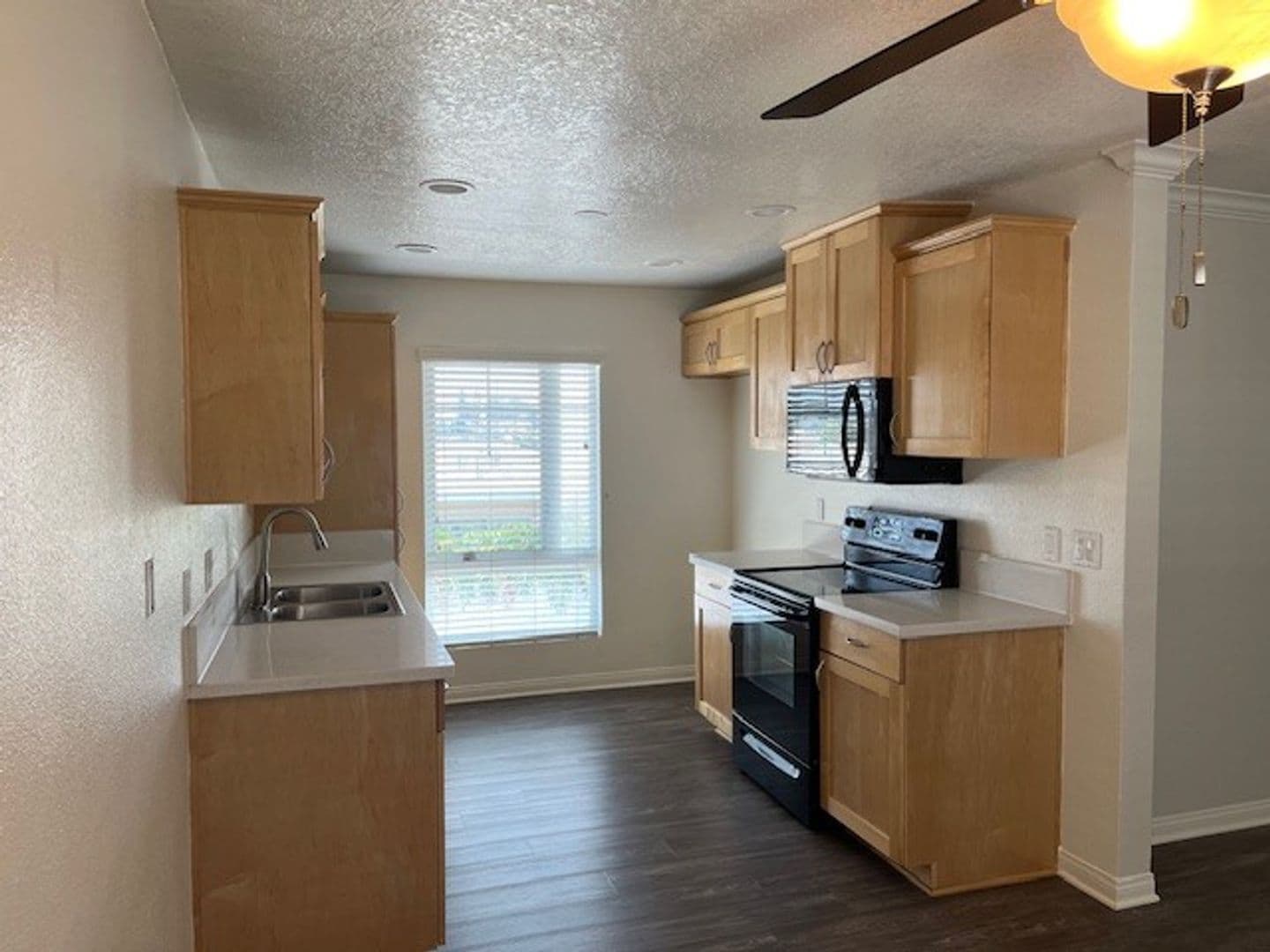 Fullerton Apartment: 1375 W. Valencia Drive