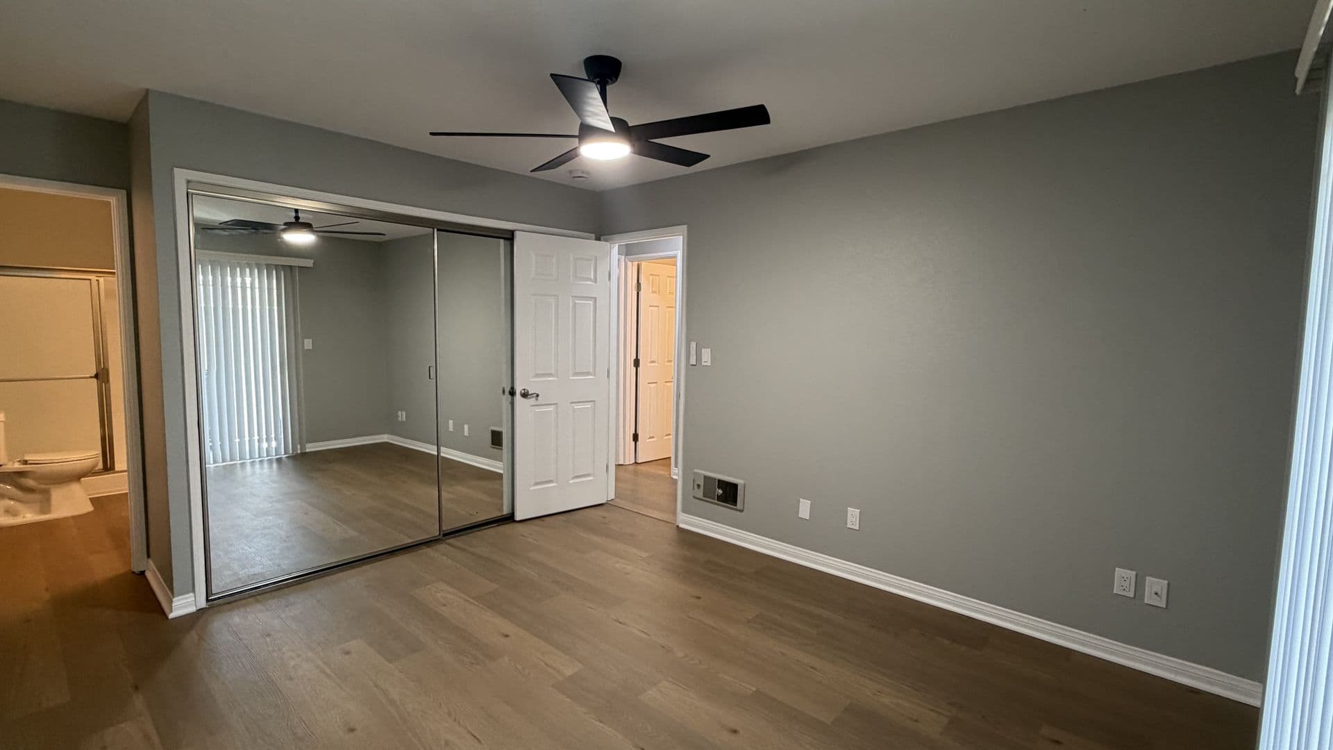 Anaheim Apartment: 2828 W. Ball Road