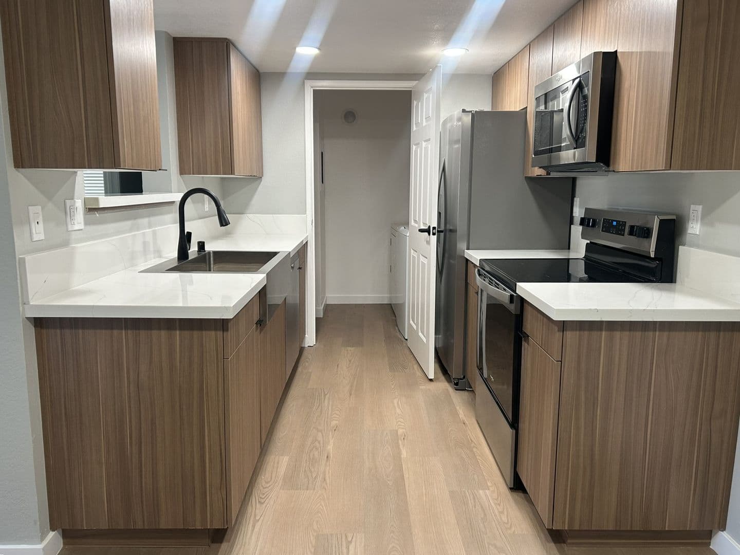 Riverside Apartment: 3957 Pierce Street