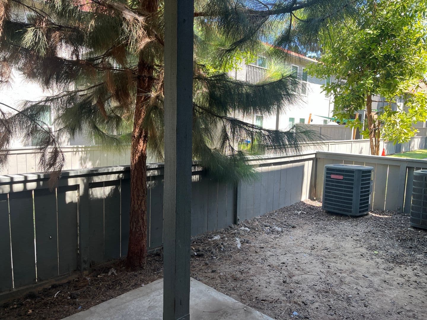 Riverside Apartment: 3957 Pierce Street