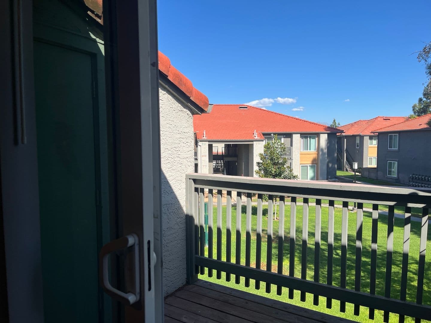 Riverside Apartment: 3957 Pierce Street
