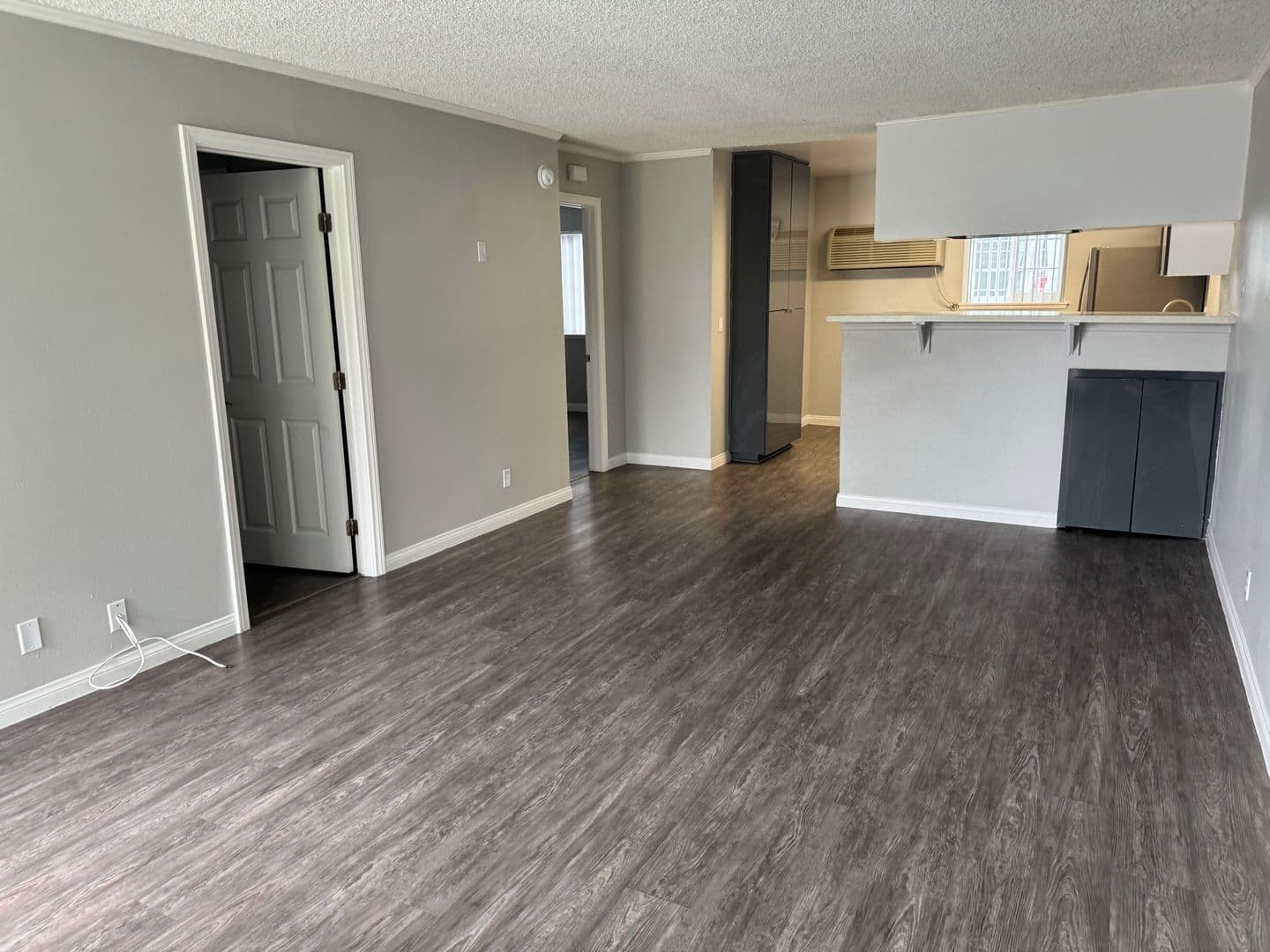 Santa Ana Apartment: 811 S. Fairview
