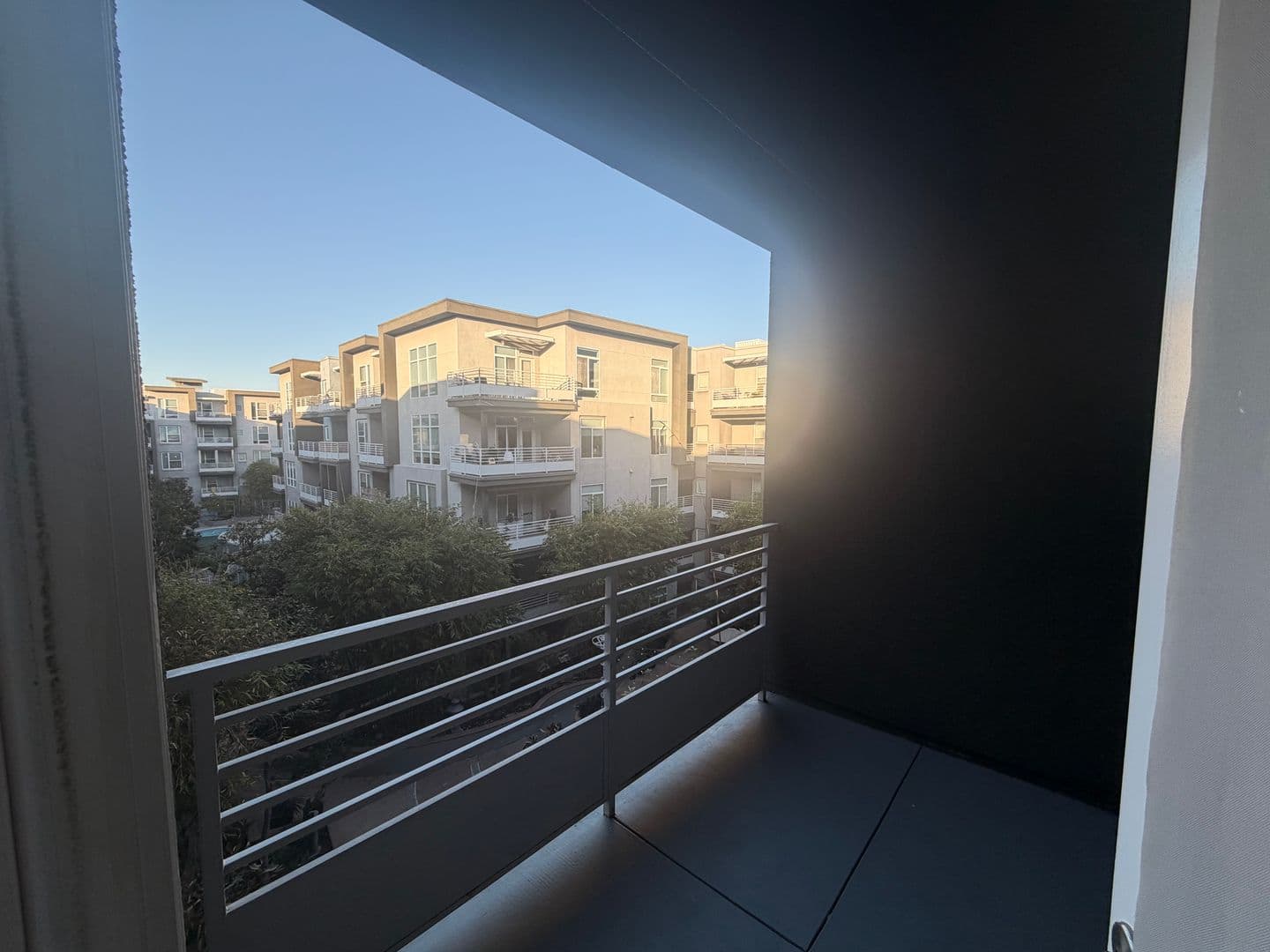 Anaheim Apartment: 2100 E. Katella Avenue