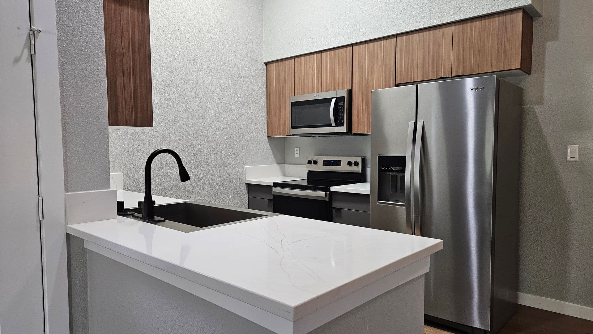 Lake Forest Apartment: 21011 Osterman Road