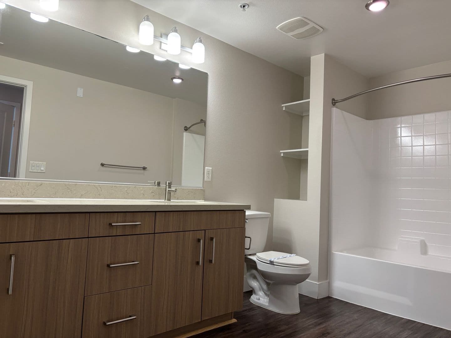Chino Hills Apartment: 15101 Fairfield Ranch Road